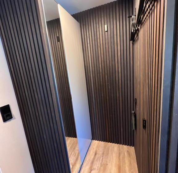Студио Стандарт Вид на Сад, Keller Apartment