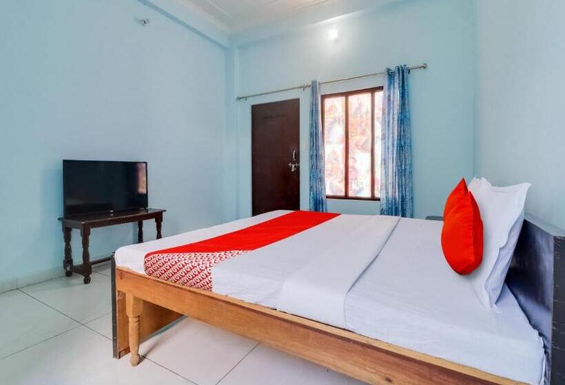 Трехместный Номер Классика, Oyo Flagship Hotel Kalindi Farms