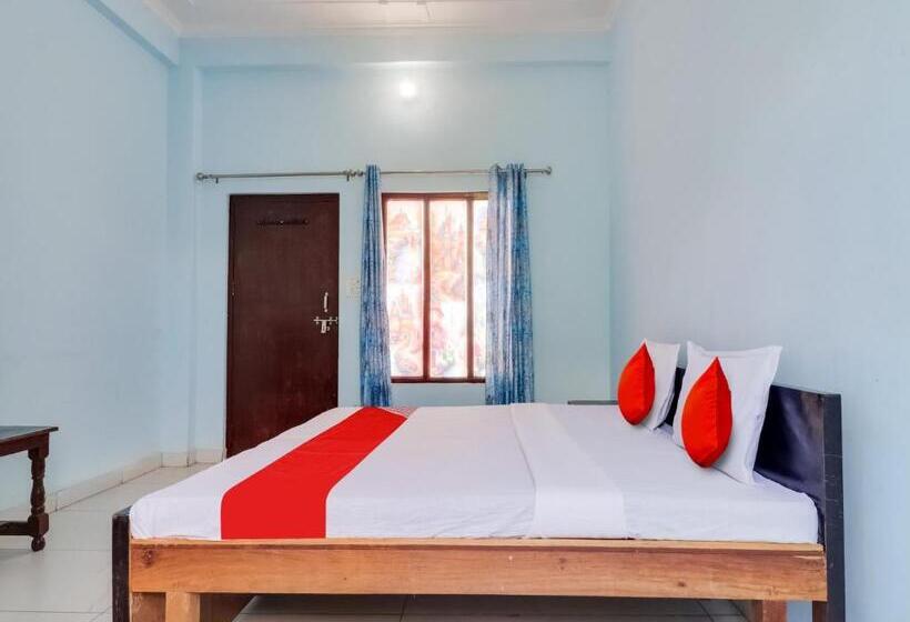 Трехместный Номер Классика, Oyo Flagship Hotel Kalindi Farms
