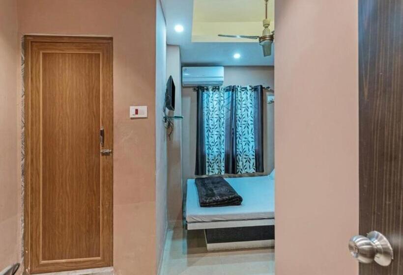Номер Deluxe, Sadia Guest House, Kolkata