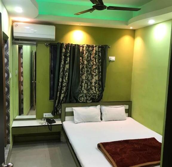 Номер Deluxe, Sadia Guest House, Kolkata