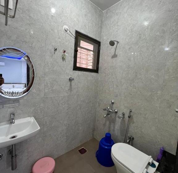 高级家庭房间, Iira Stays   Raigad Srushti Resort