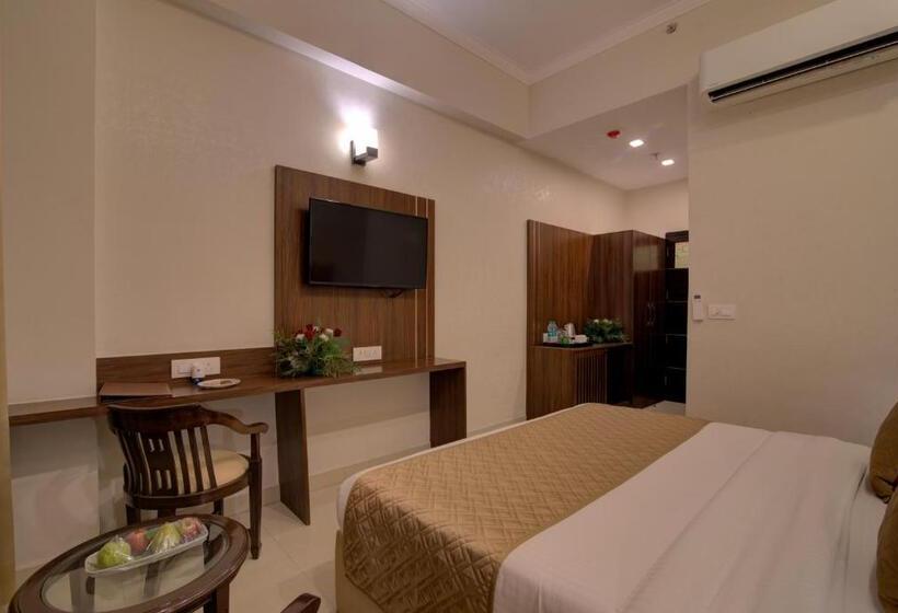 带阳台的豪华间, Comfort Inn Karnal
