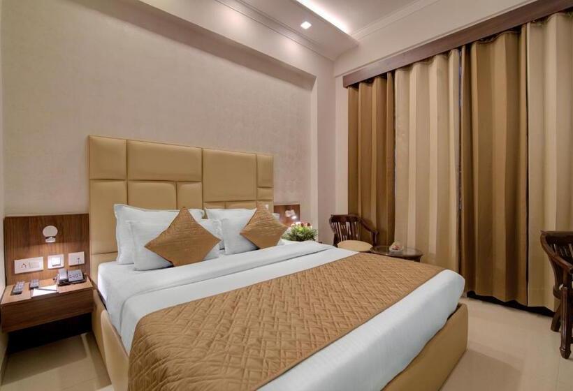带阳台的豪华间, Comfort Inn Karnal