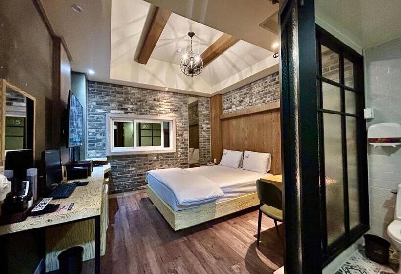 اتاق لوکس, 2some Motel