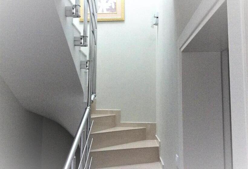 דירת חדר, Private Apartments Stamopolu Lux