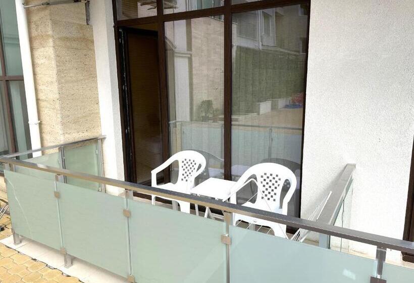 חדר אקונומי, Private Apartments Stamopolu Lux