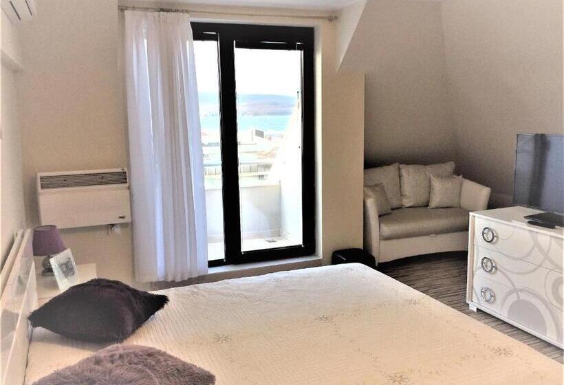 דירת חדר, Private Apartments Stamopolu Lux