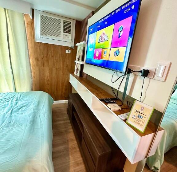 Апартаменты 1 Спальня Вид на Бассейн, Feels Like Home Condos Abreeza Place Tower 1 & 2