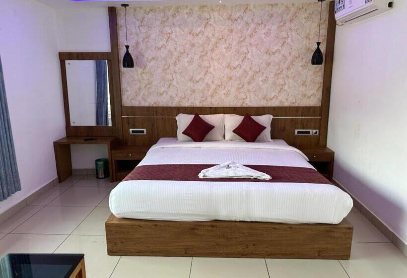 Номер Стандарт, Memmsta Hotels   Munnar