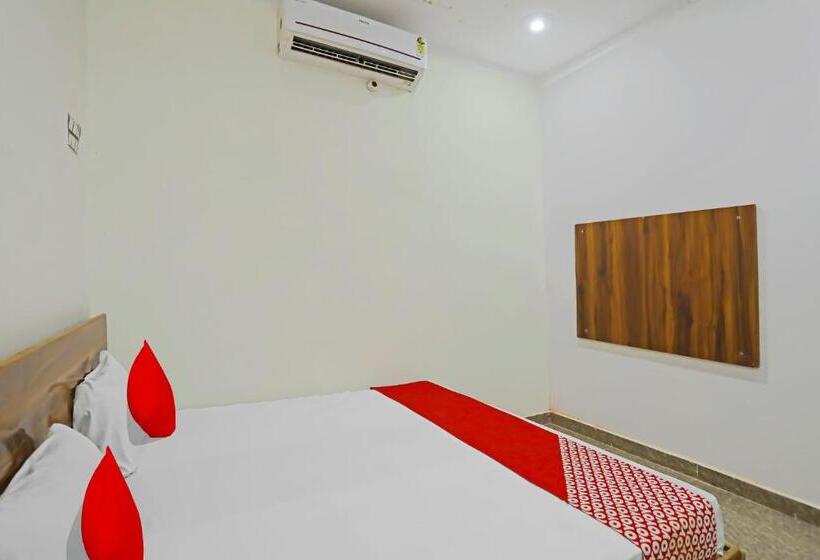 三人经典房间, Oyo Flagship Townhome Inn