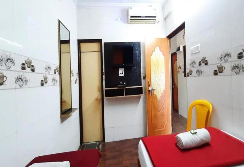 Номер Deluxe, Sitaram Palace Shirdi