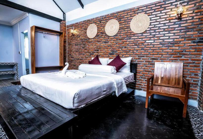 Номер Стандарт Вид на Озеро, Bat Rice Resort