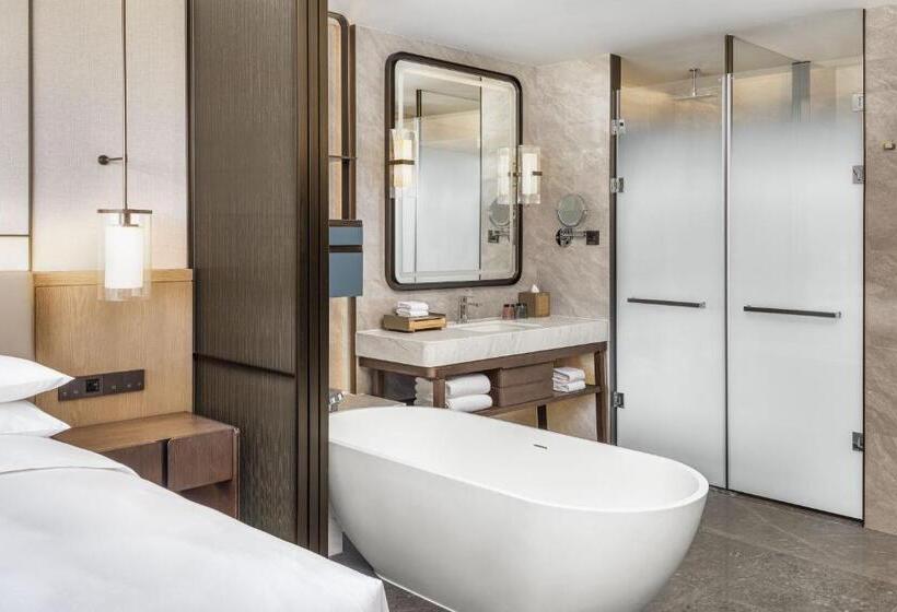 Club Room King Bed, Shaoxing Marriott Hotel Shangyu