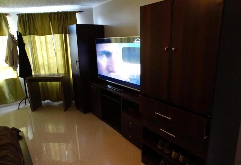 سوئیت 2 خوابه, Hostal Quinta Normal