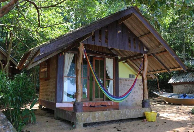 Номер Стандарт Вид на Море, Hornbill Bungalow Koh Chang Ranong