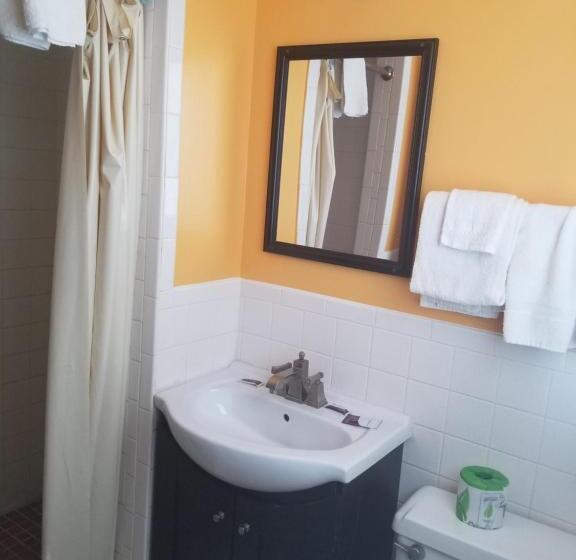 Номер Deluxe, Sooner Motel