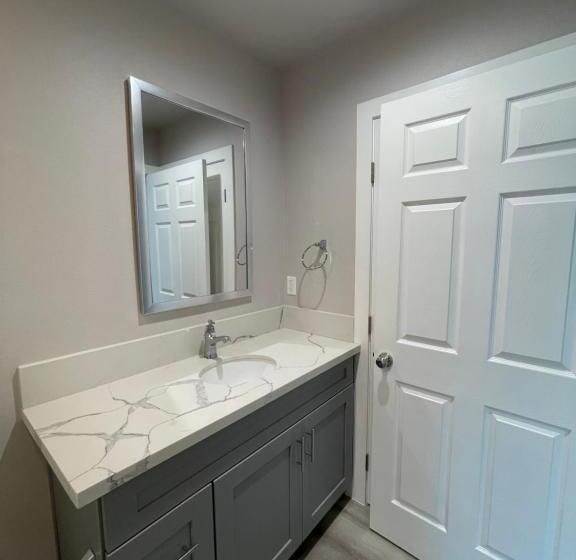 Номер Deluxe, Private In New Appartment Withbath