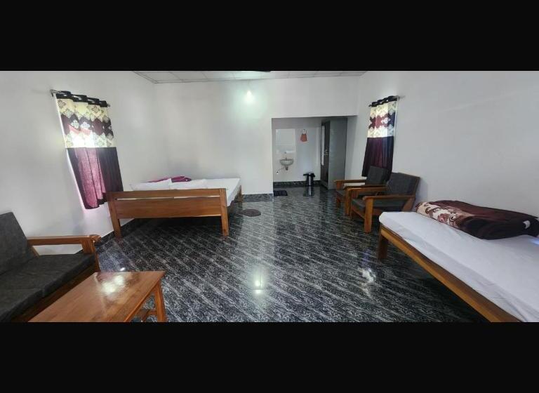 Номер Стандарт Трехместный, Falcon Jungle Resort