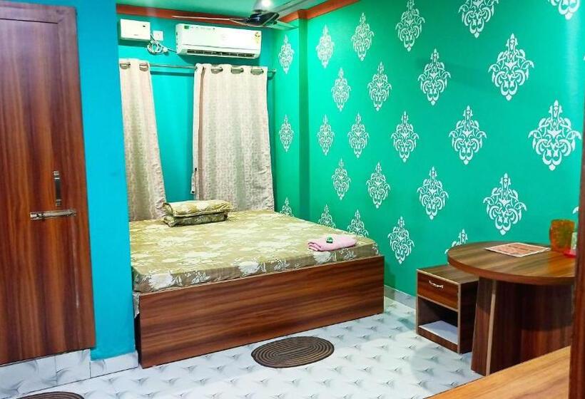 三人经典房间, Spot On Divyanka Lodge