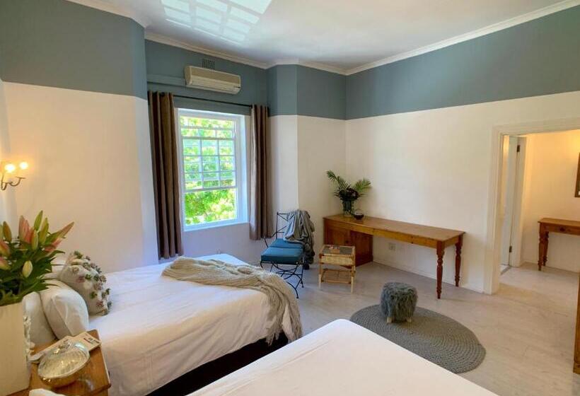家庭间, Dale Court Guest House