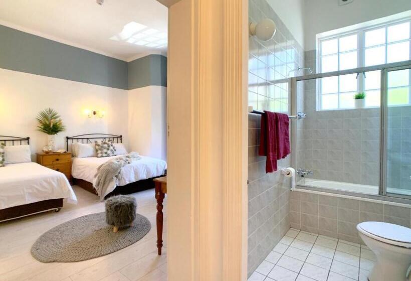 Семейный Номер, Dale Court Guest House