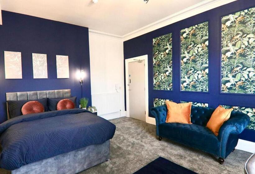 Номер Deluxe, The Grand Guest House   Bond Street