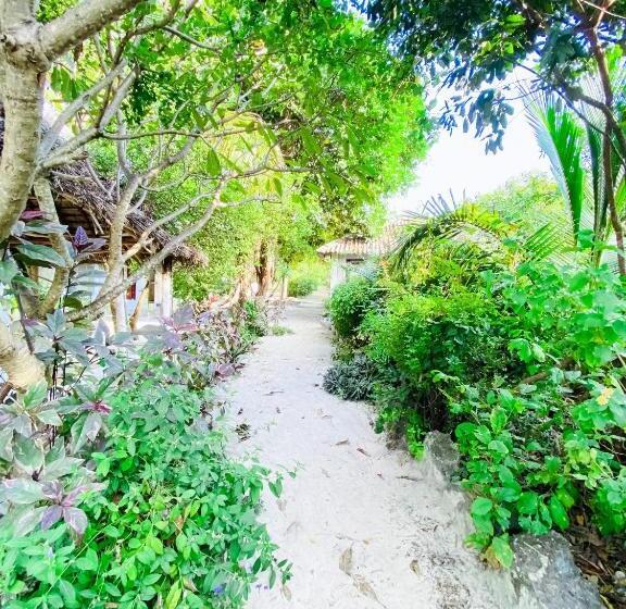 Номер Стандарт Вид на Сад, Bwejuu Garden View Bungalows