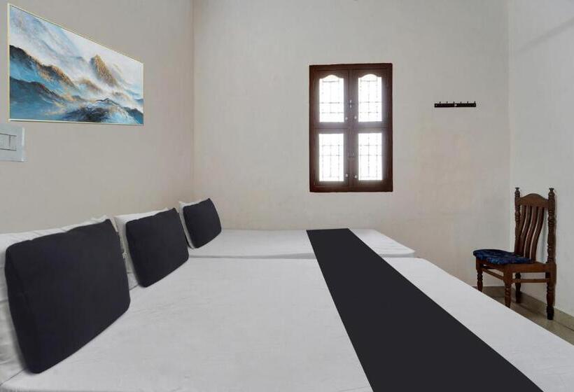 Трехместный Номер Классика, Oyo Flagship Sk Lodge