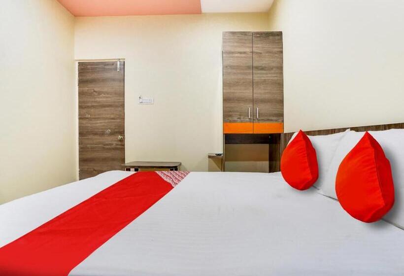 Трехместный Номер Классика, Oyo Hotel Grace
