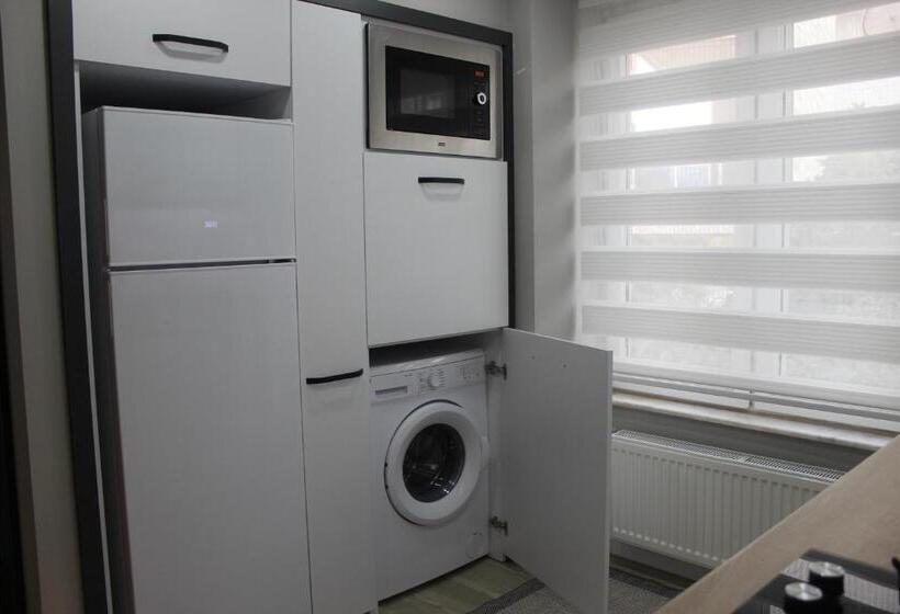 Полулюкс, Cosy Suite