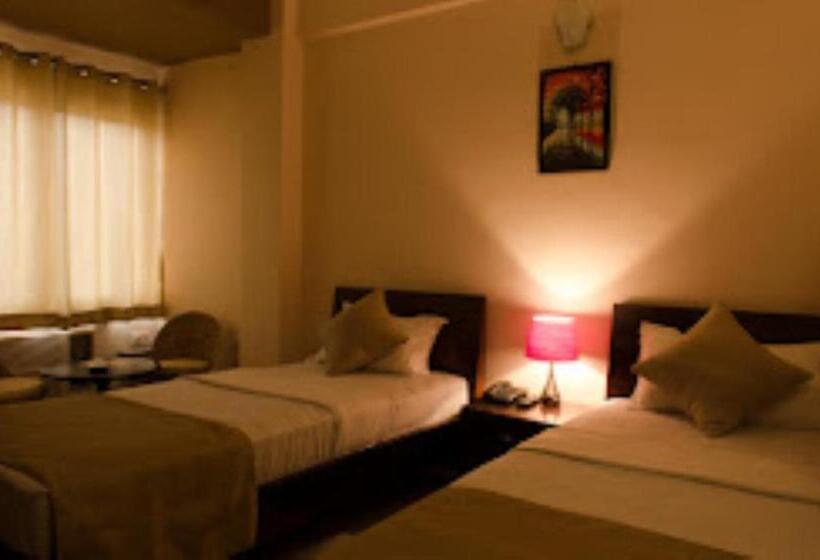Номер Deluxe Кровать Кинг, Seb Tower, Dimapur
