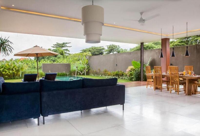 주니어 스위트, Nesara Villa