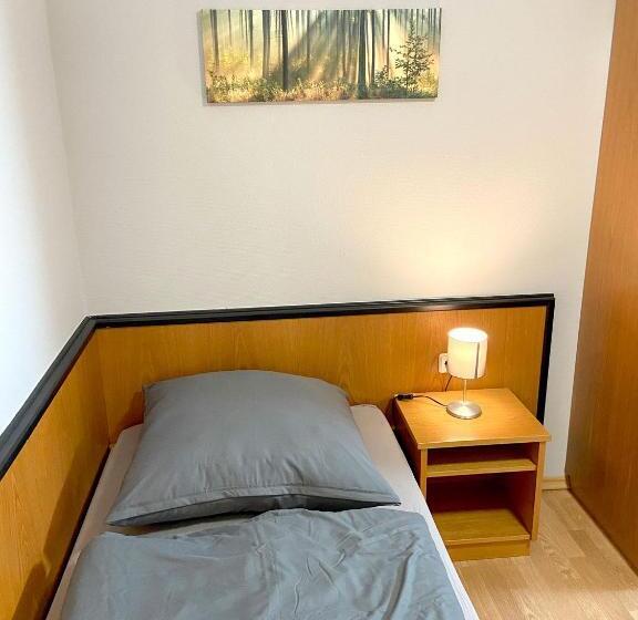 スタンダードルーム, Stadtgarten Gotha