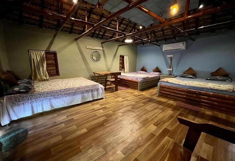Семейный Номер, Ritabani Earthen Retreat Sundarbans