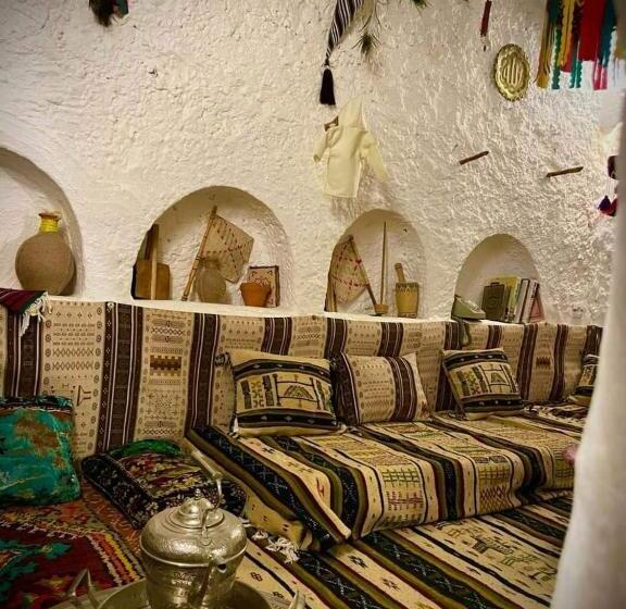 اتاق استاندارد چهار تخته, Gîte Than Mirth