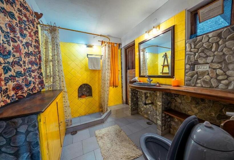 标准间带露台, Mountain Quail Lodge