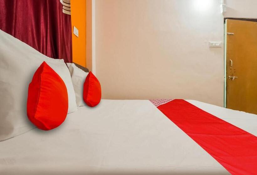 三人经典房间, Oyo Anand Lodging & Restaurant
