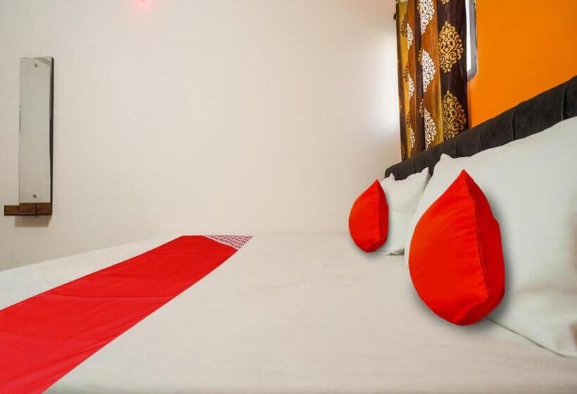 三人经典房间, Oyo Anand Lodging & Restaurant