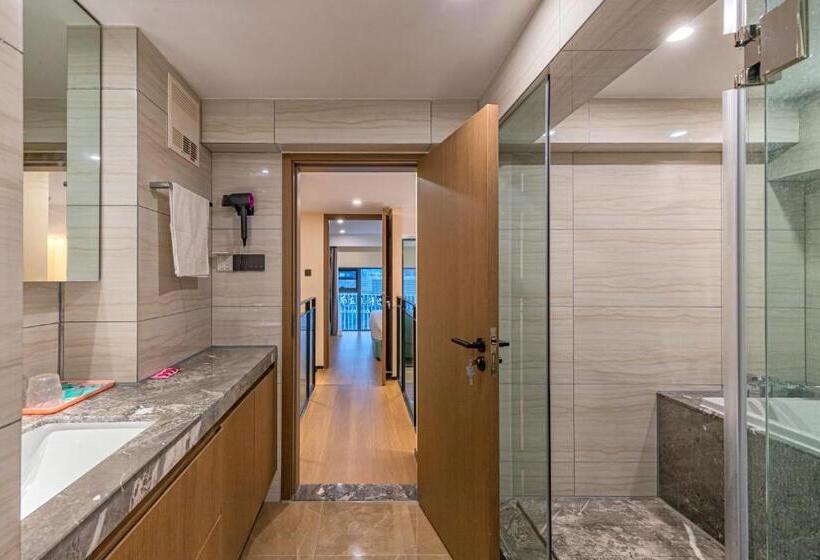 Люкс 2 Спальни, Kunming Dianchi Mideel International Apartment   South Asian Style Fuhai Metro