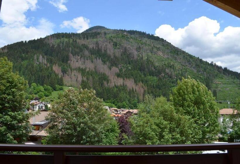 带山景的高级间, Aria Alpina Guest House Affittacamere