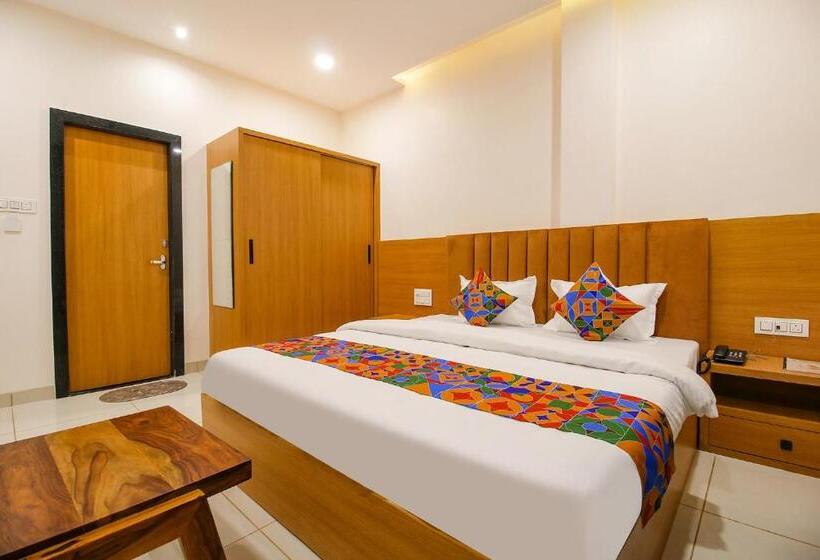 Номер Deluxe, Fabhotel The Gravity Inn