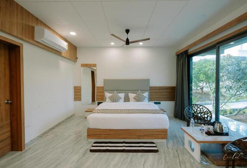 Номер Deluxe, Daksh Eden Greenz  A Luxury Resort In Sasan Gir