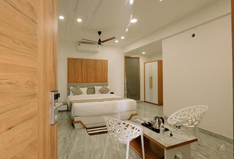 Номер Deluxe, Daksh Eden Greenz  A Luxury Resort In Sasan Gir