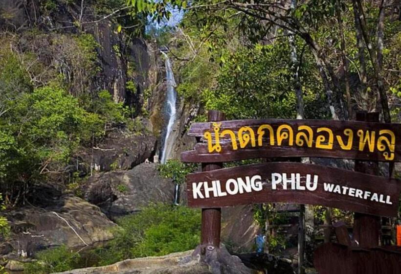 سوئیت با بالکن, Kannika Resort