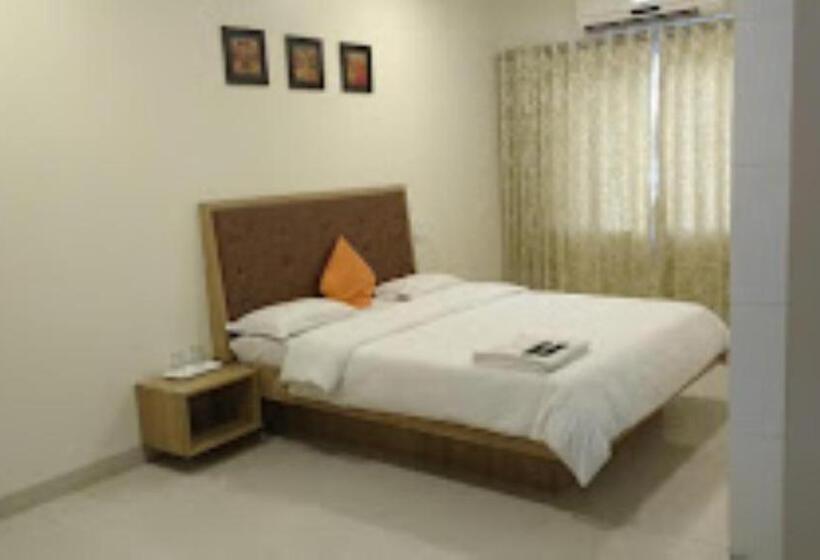 Номер Deluxe, Maratha Palace,satara