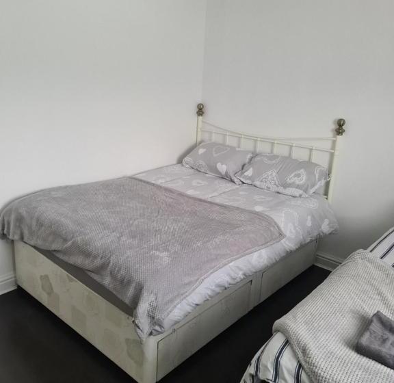 Номер Стандарт Совместная Ванная, Guest House Room 1
