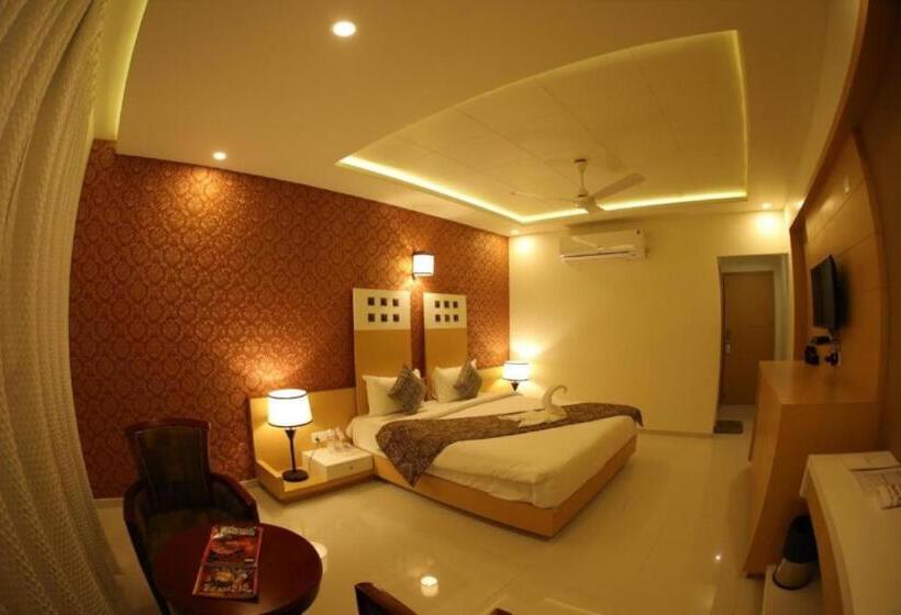 Номер Deluxe, Roma Kristo, Dwarka