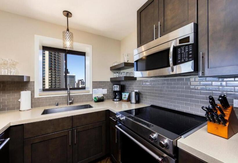 דירת חדר נוף לים, Ocean Front Spectacular Condo