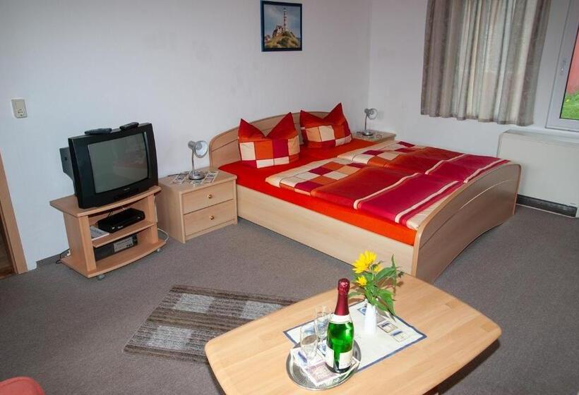 Номер Стандарт, Doppelzimmer Mit Gemeinschaftsbad Fuer 2 Personen Auf Ruegen H3zi1